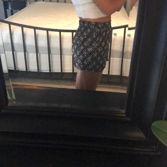 Soft, flowy shorts - Picture 3 of 3